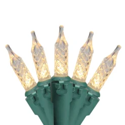 Northlight 200-Count Constant Clear White LED Electrical-Outlet Indoor/Outdoor 62-ft Christmas String Lights